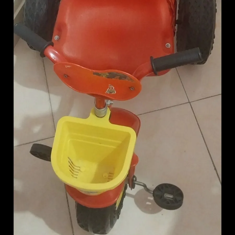 سه چرخه دسته دار