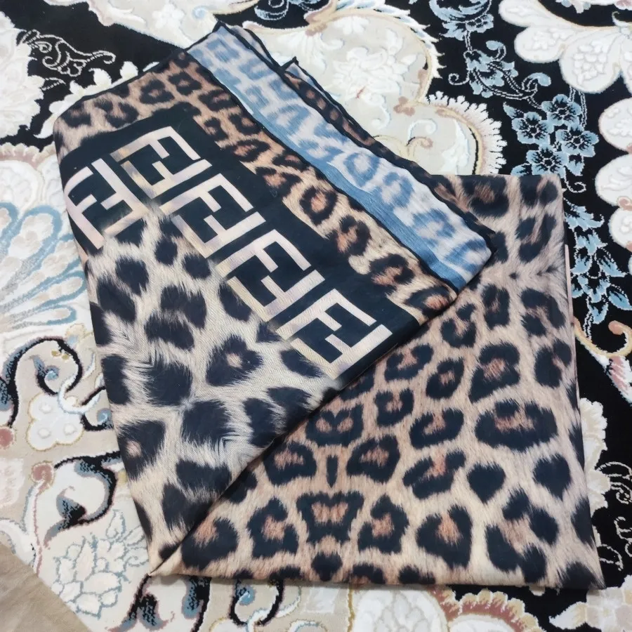 شال موهر و روسری پلنگی