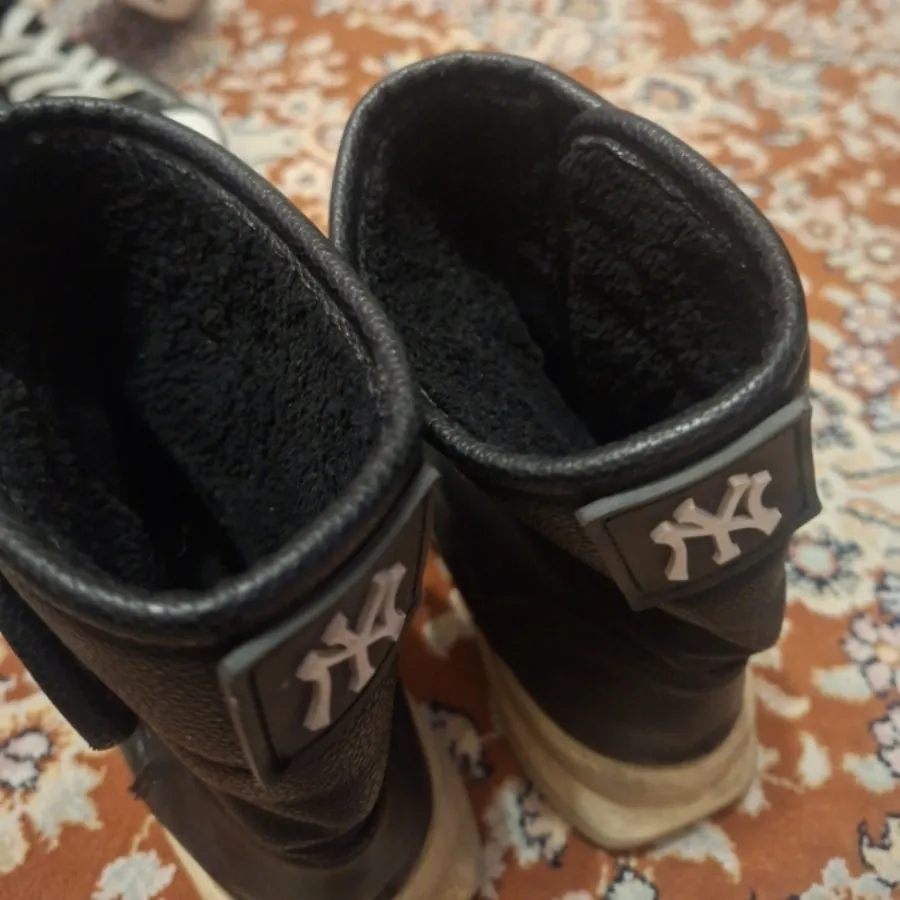 چکمه زمستانی خارجی