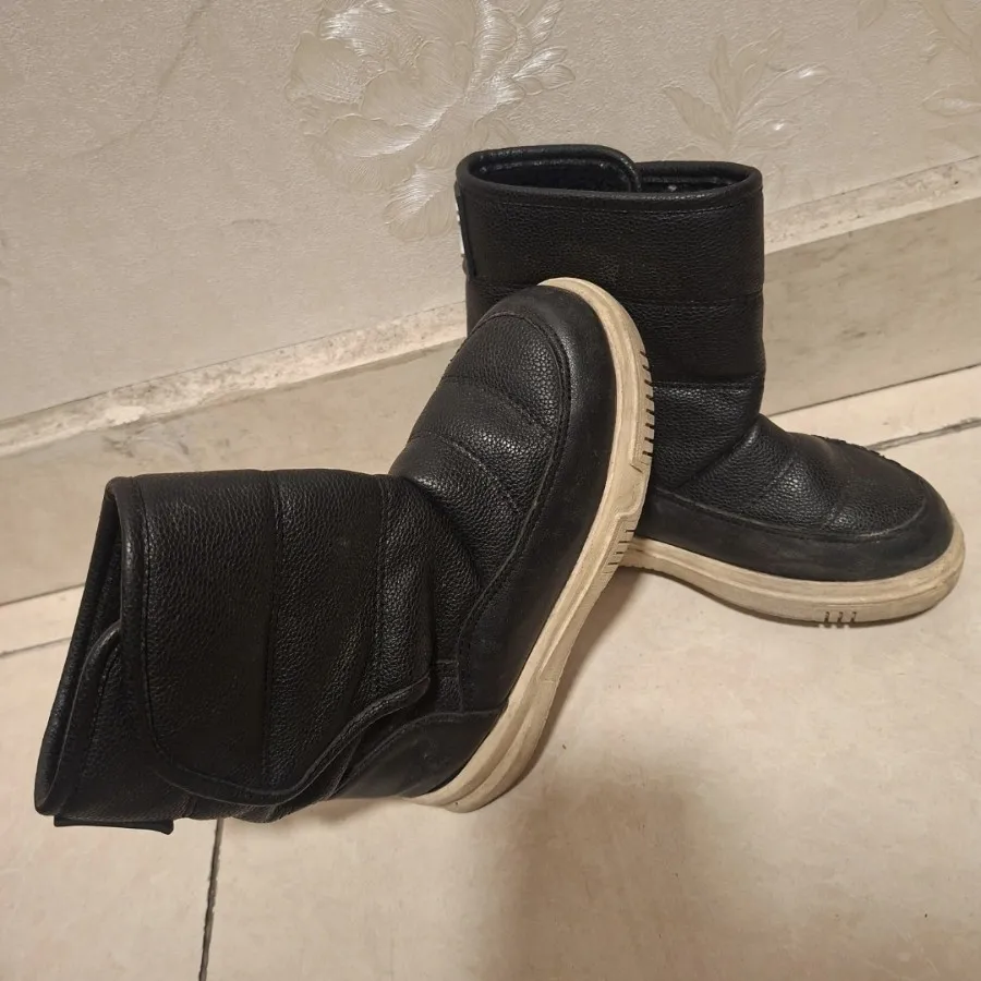 چکمه زمستانی خارجی