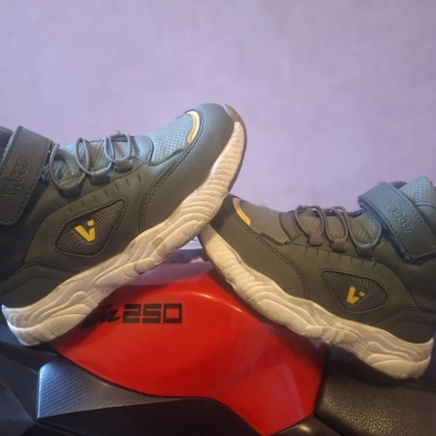 بوت اورجینال ویکو