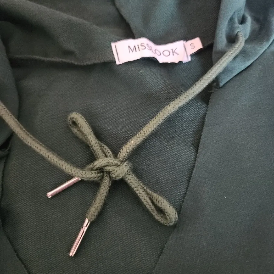 هودی نخی MISSLOOK