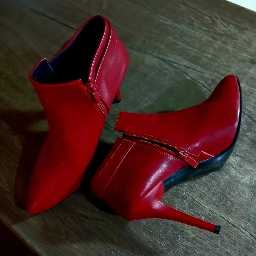 نیم بوت مجلسی درحدنو