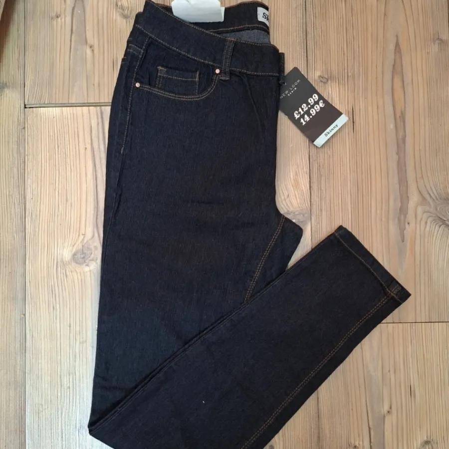 شلوار جین اسکینی