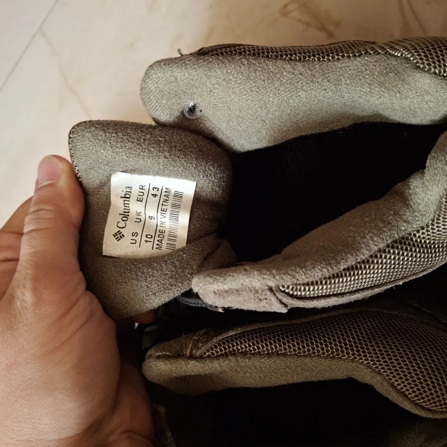 کفش کوهنوردی یخ شکن