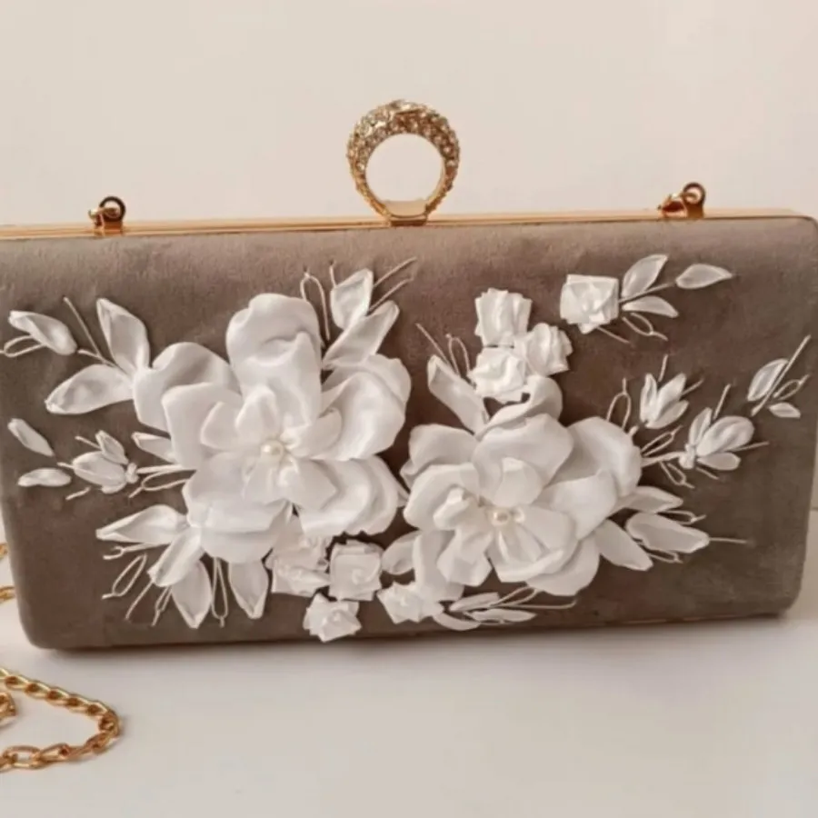 کیف پول مجلسی قابدار