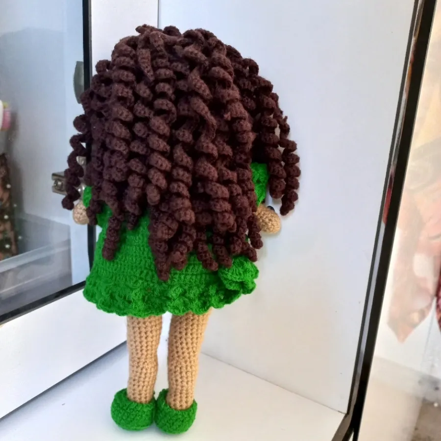 عروسک بافتنی