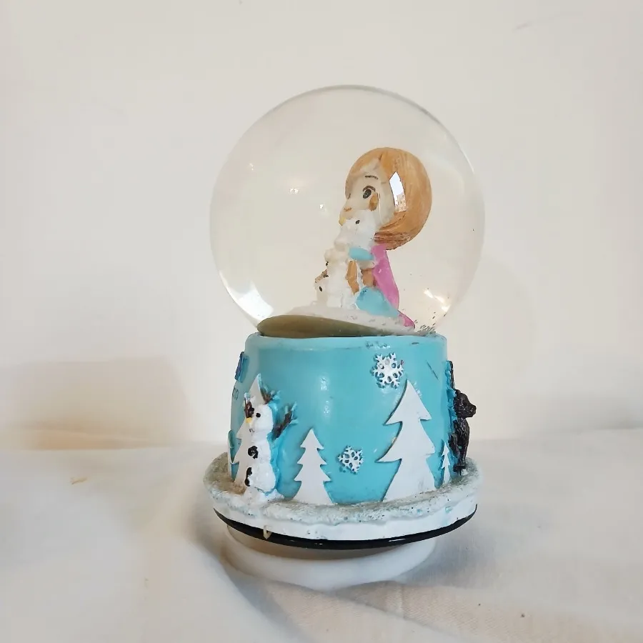 گوی برفی چرخان و موزیکال