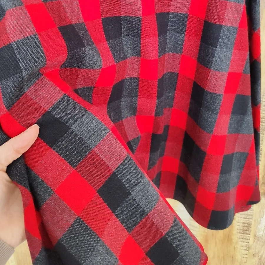 پیراهن چهارخونه قرمز