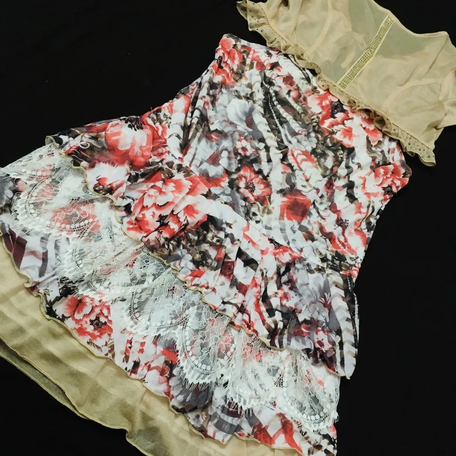 پیراهن عروسکی