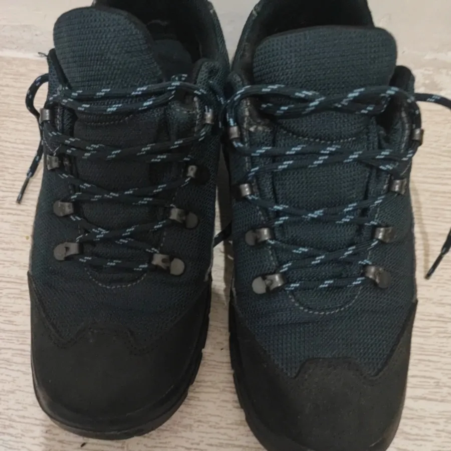 کفش کوهنوردی