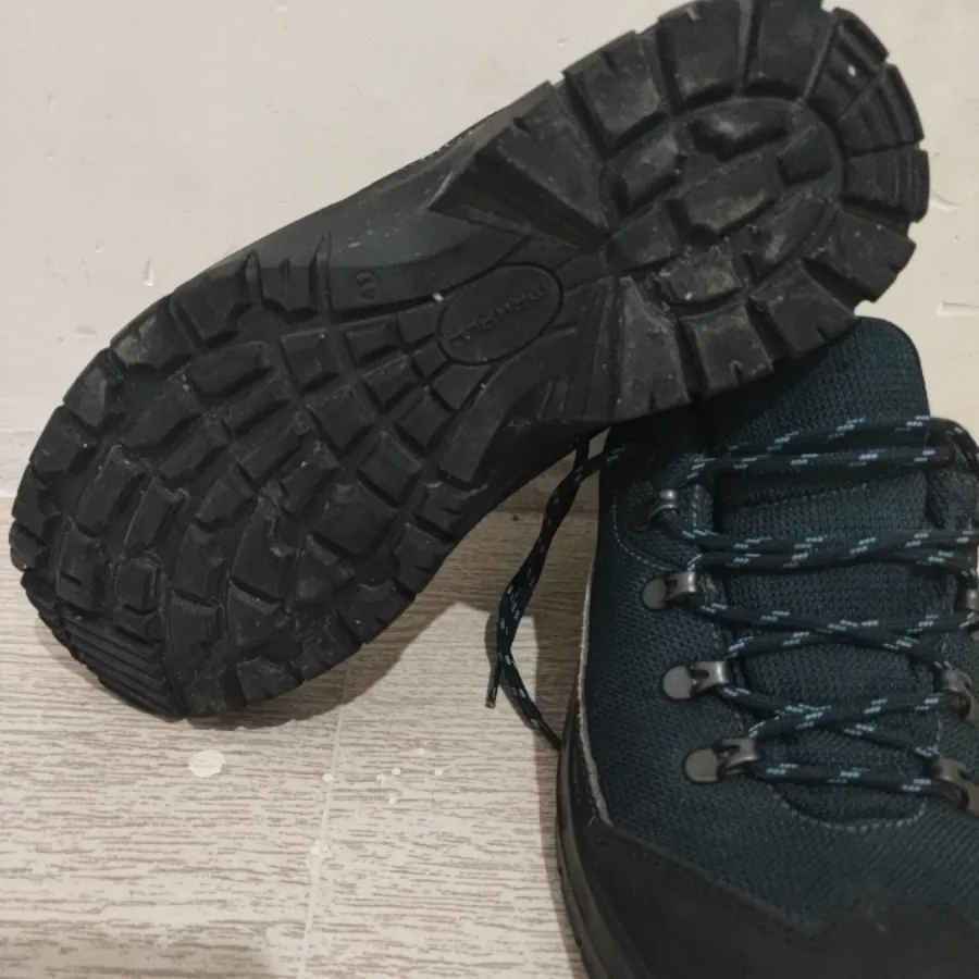 کفش کوهنوردی