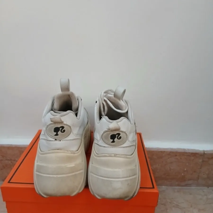 کتونی خارجی