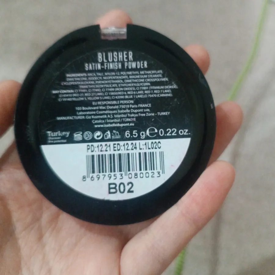 رژگونه ایزابل دوپونت