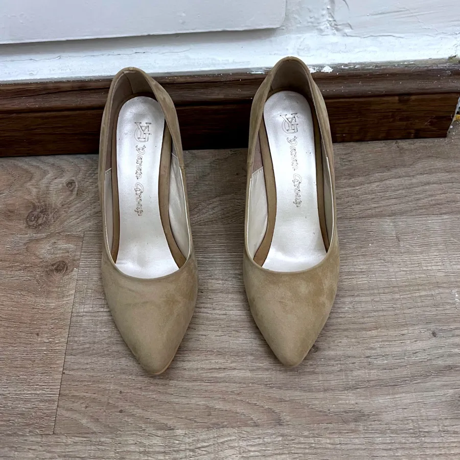 کفش مجلسی کرم