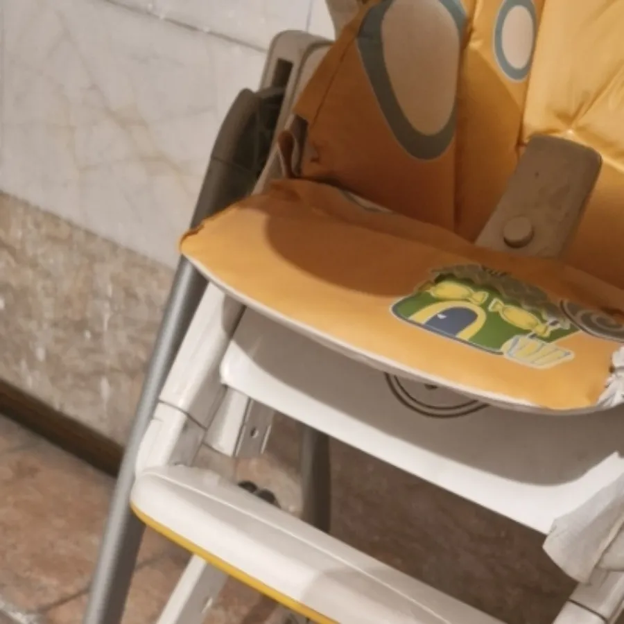 صندلی غذای بچه