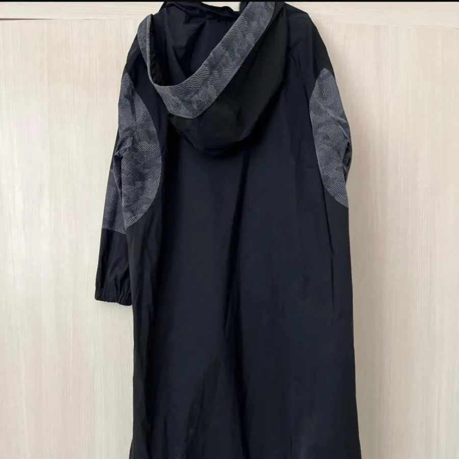 بارانی جلو کوتاه پشت بلند