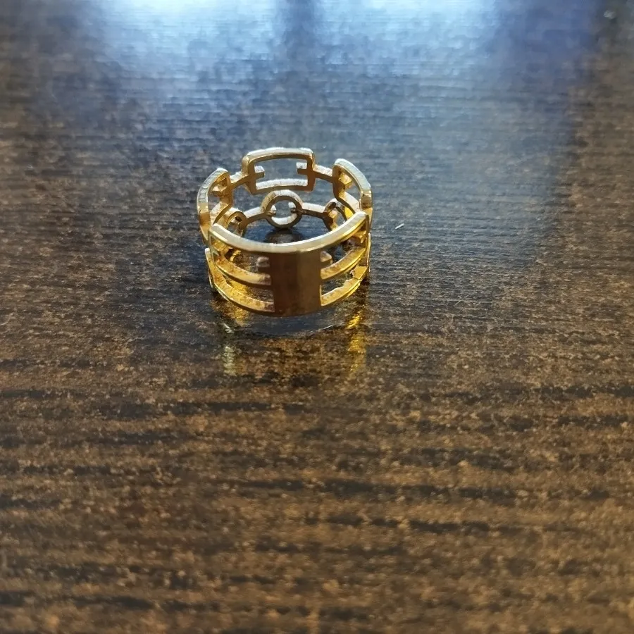 انگشتر رنگ ثابت