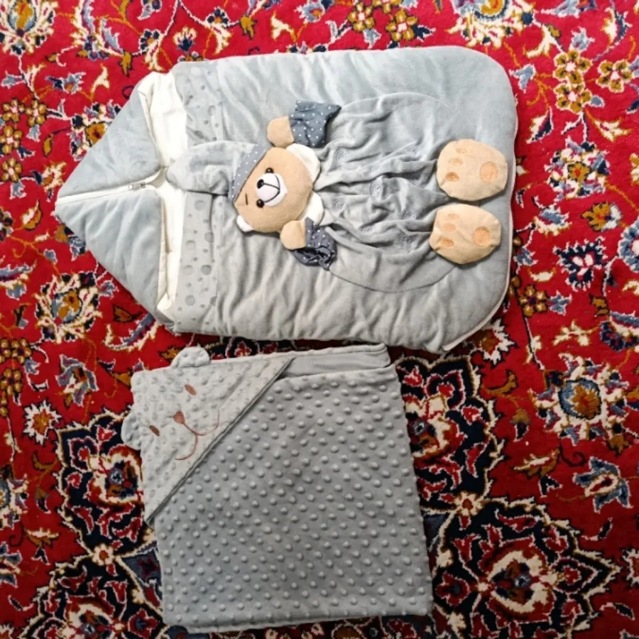 کیسه خواب و پتو