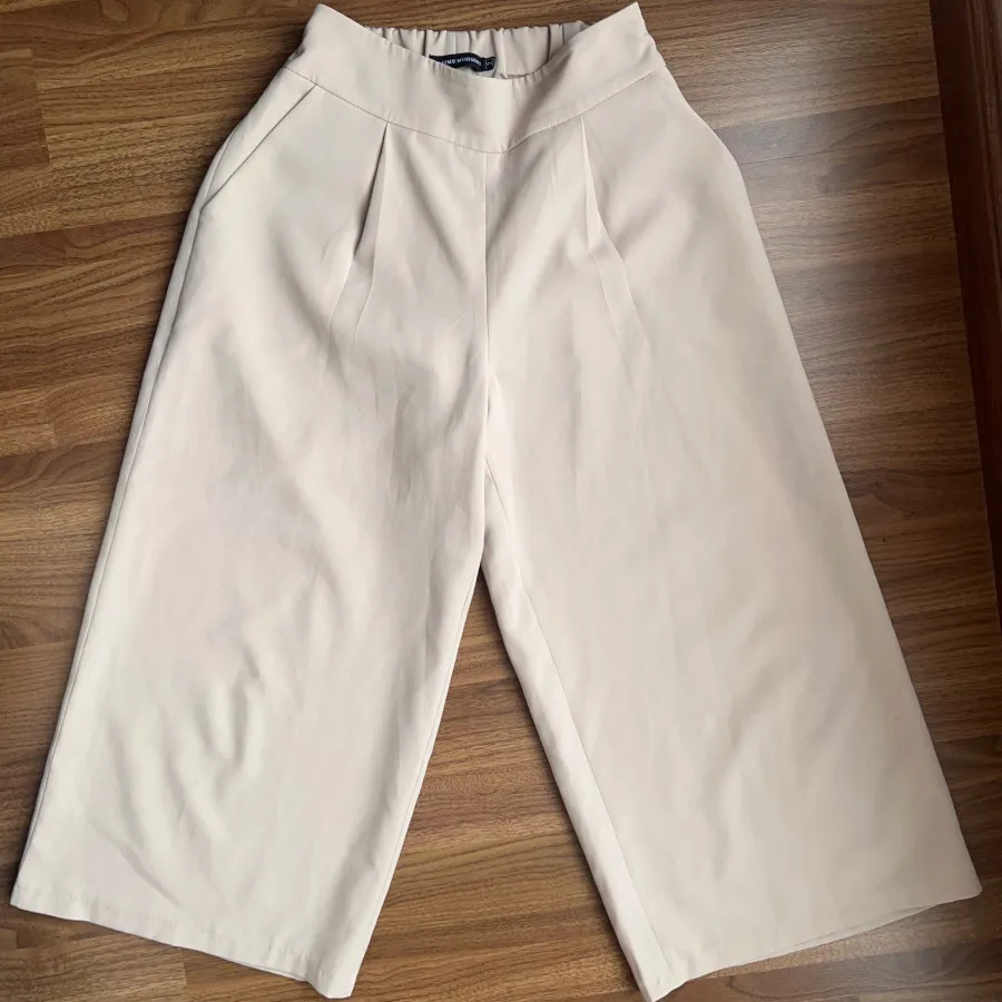 شلوار کرپ کمر کشی بهاره