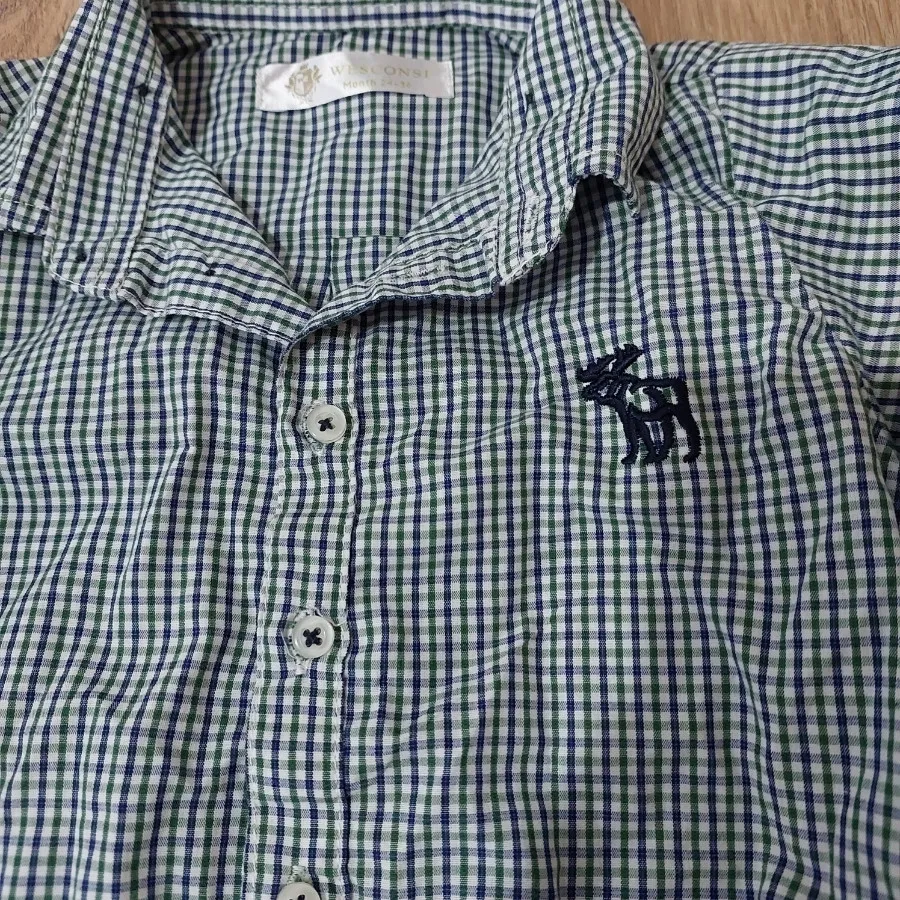 بلوز زیر دکمه