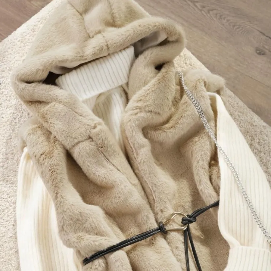 وست خز کلاه دار