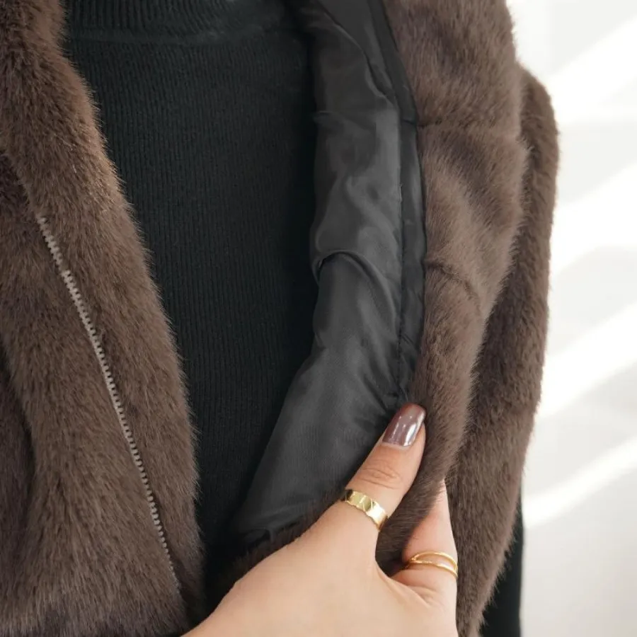 وست خز کلاه دار