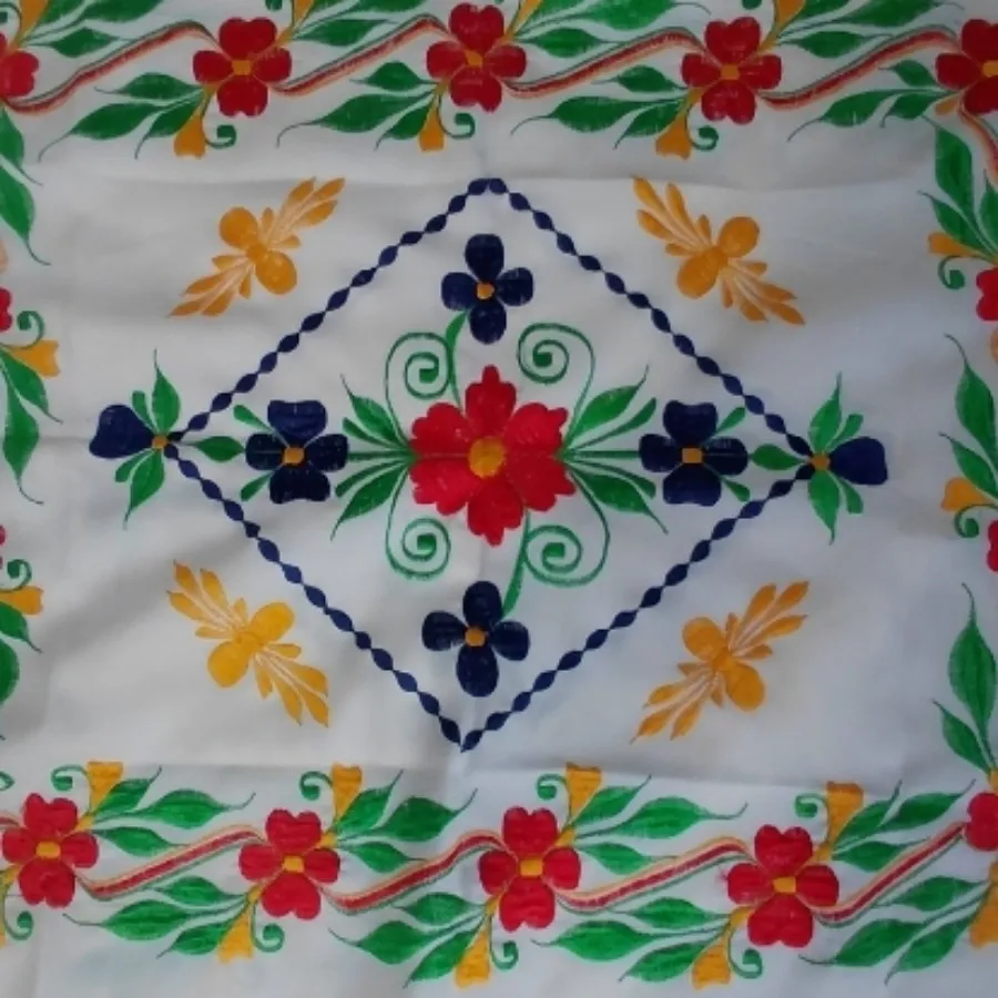 پارچه گلدوزی شده