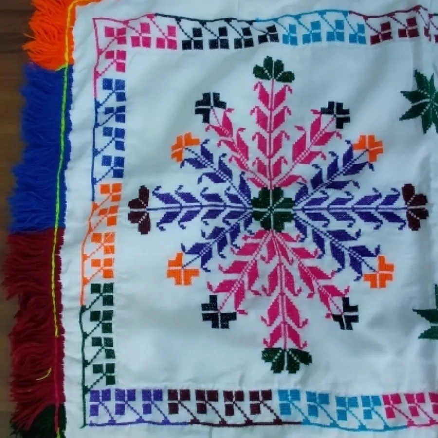 رومیزی شماره دوزی