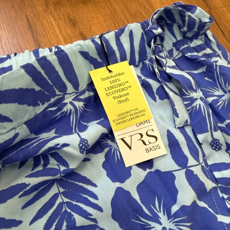 دامن نخی گلدار