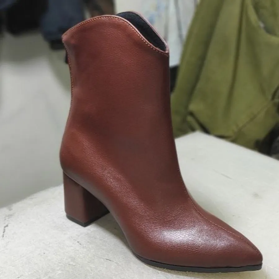 نیم بوت پاشنه دار نازی