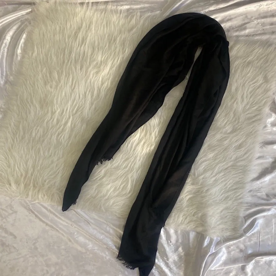 شال لویی ویتتون مستر پشمی