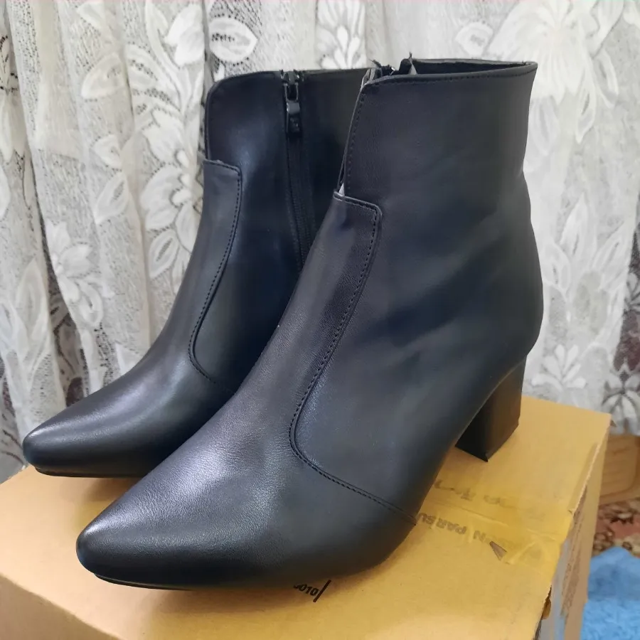 نیم بوت چرم مشکی