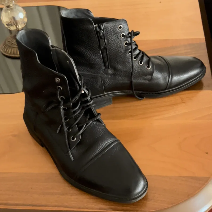 نیم بوت چرم