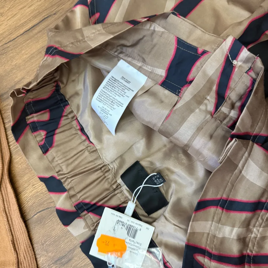 بلوز بافت و دامن