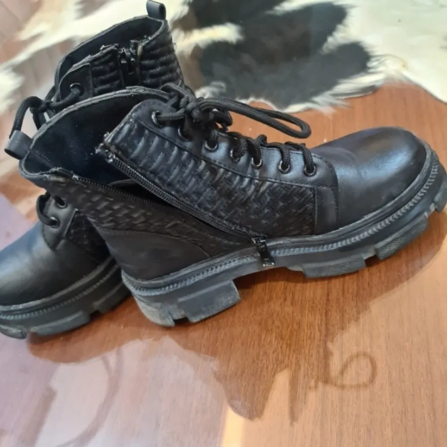 بوت دخترانه