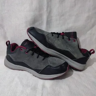 کتونی خارجی