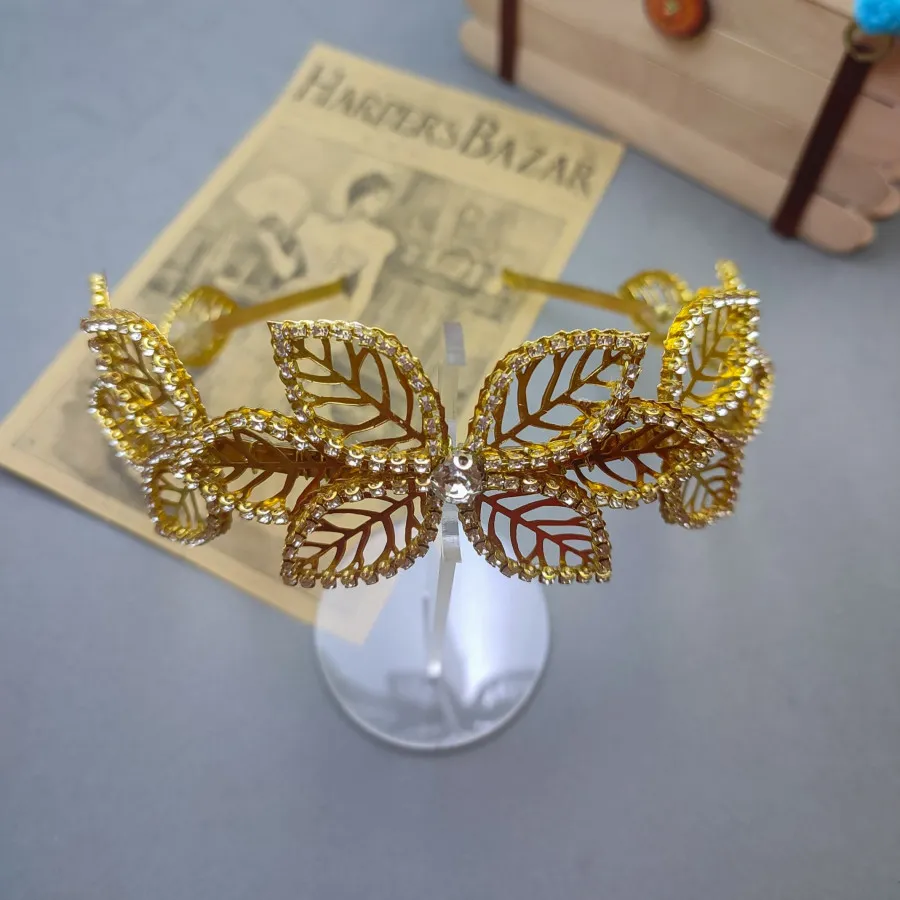 تاج پژواک نور