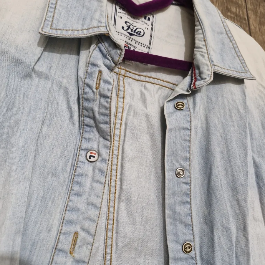 مانتو جین فیلا