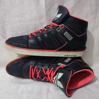 کتونی اورجینال ادیداس