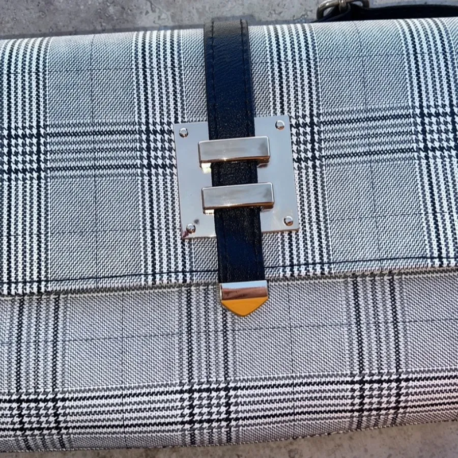 کیف دوشی مجلسی