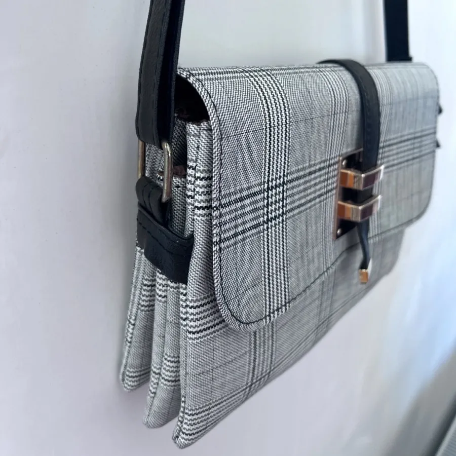 کیف دوشی مجلسی