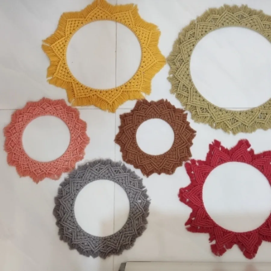 قاب آینه مکرومه