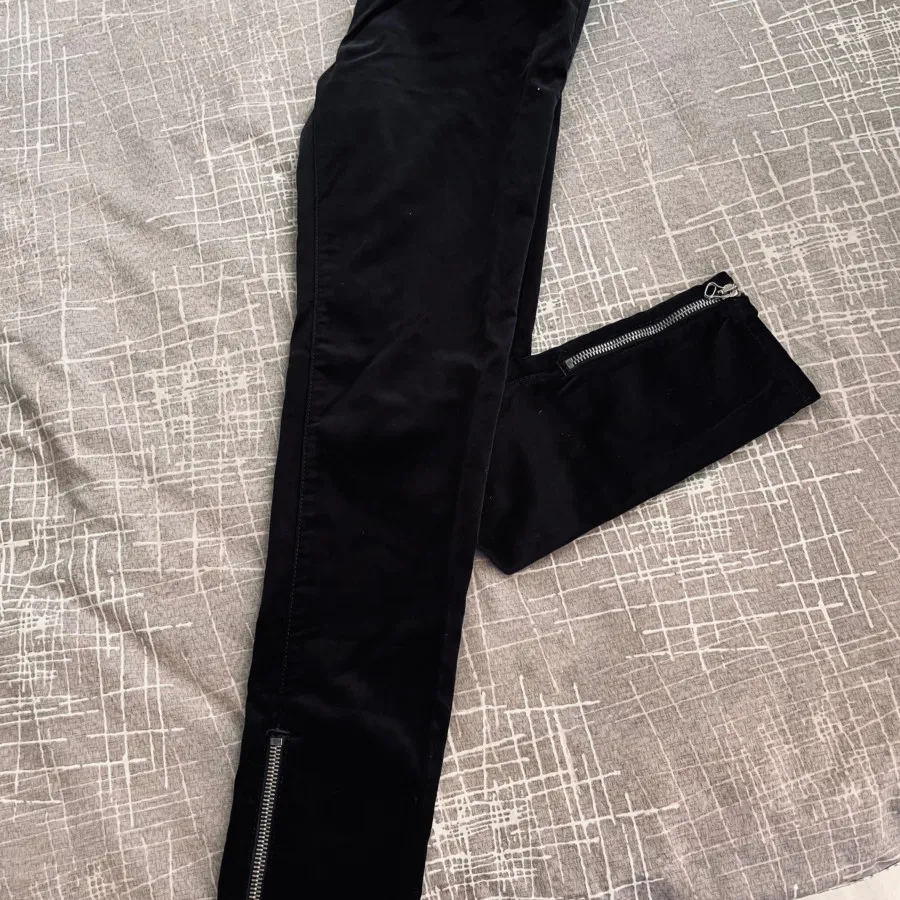 شلوار مخمل roberto cavali