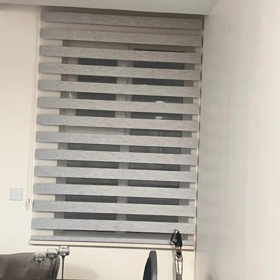 پرده زبرا خارجی