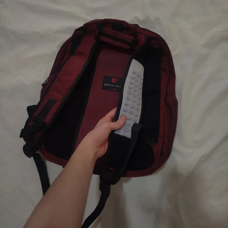 کوله پشتی آلبالویی