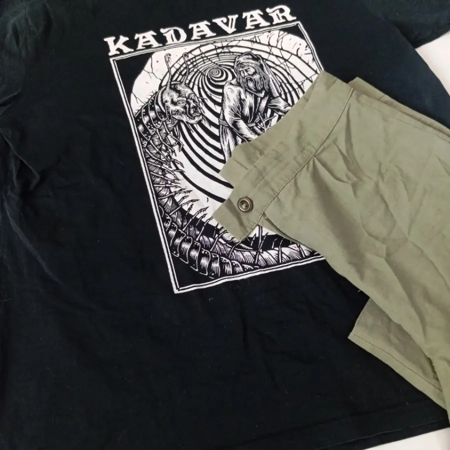 تیشرت و شلوار