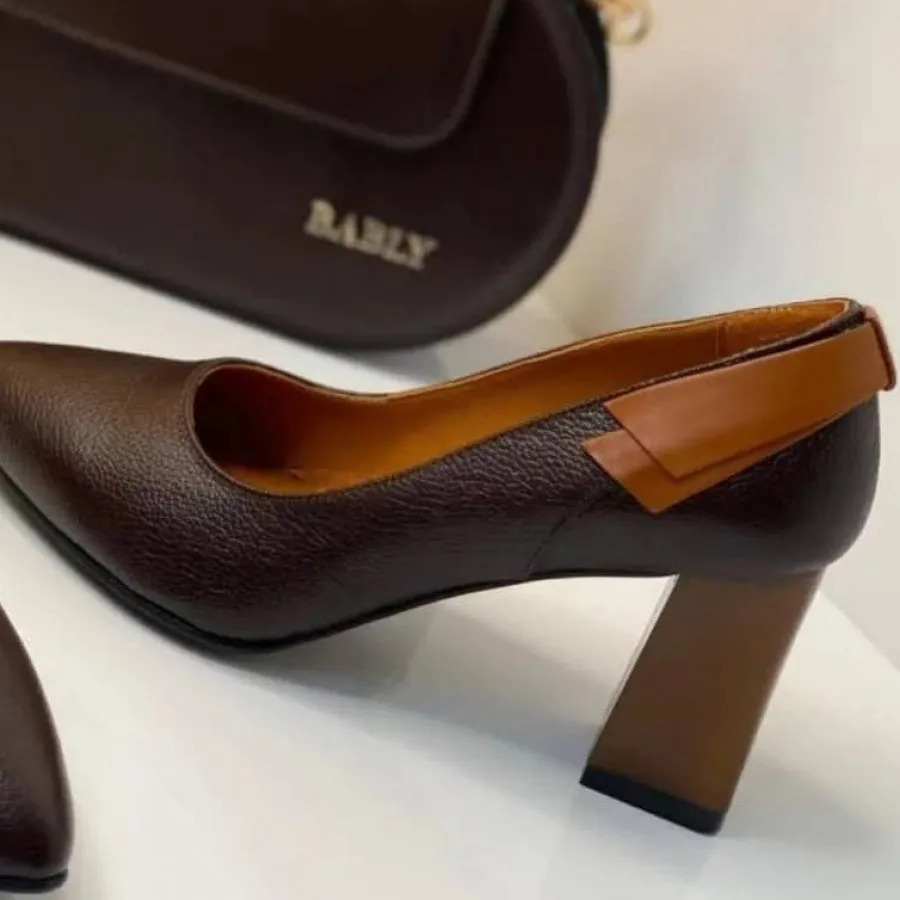 کفش پاشنه دار بارانا