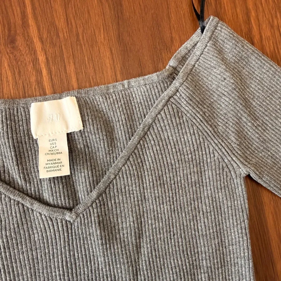 بلوزبافت H&M آمریکایی