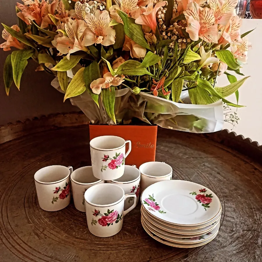 فنجان نعلبکی